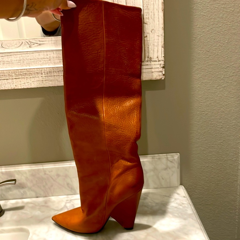 Saint Laurent boot to die for!